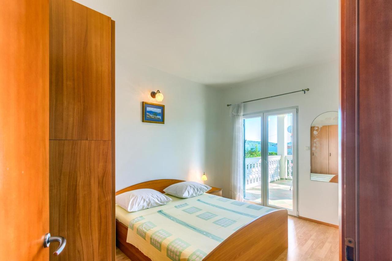 Apartmani Vukicevic Vodice Exterior foto